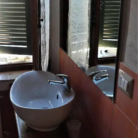 Il Vicoletto Di Bibi - *